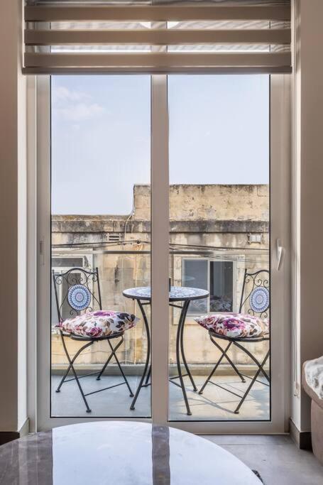 Nocturnal Elegance Apartment By Solea Sliema Exterior foto